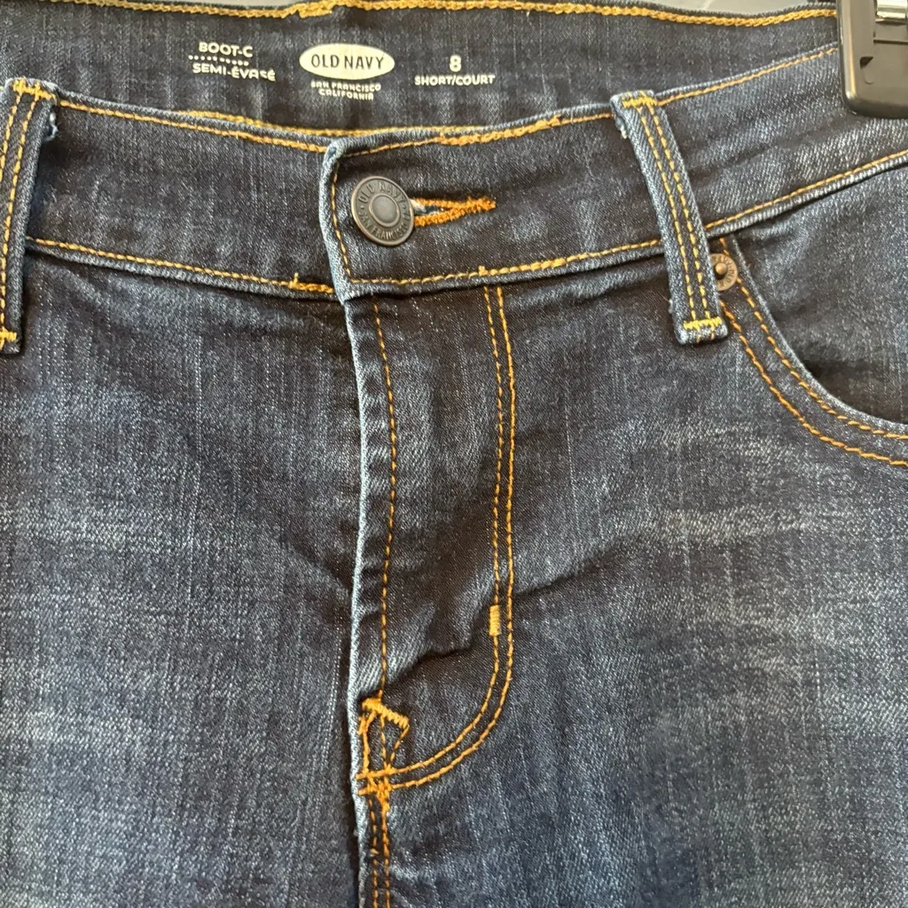 ⭐️Old Navy dark wash boot cut jeans size 8 short - Image 4