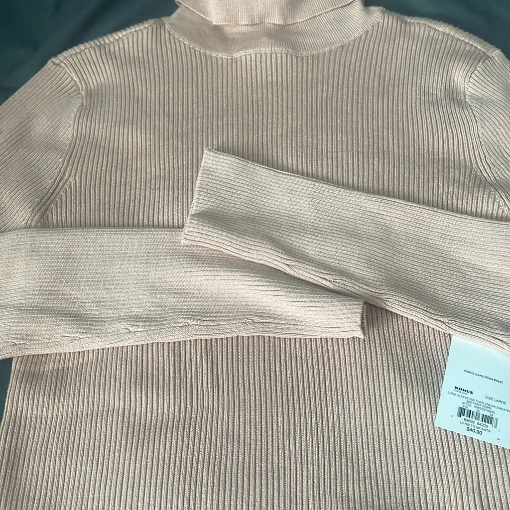 Nine West Fine Ribbed Lightweight Turtleneck Size Large - Image 9