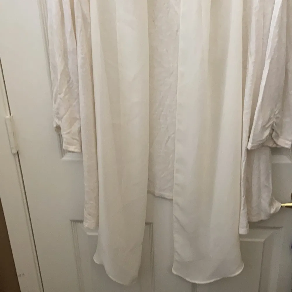 AB Studio FINAL MARKDOWN  whispy cardigan large - Image 2