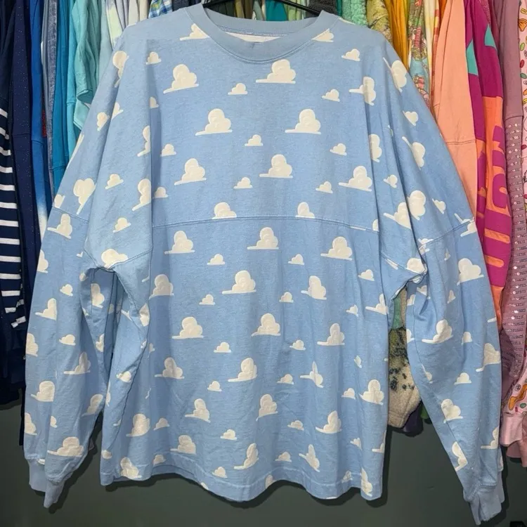Disney parks Pixar Toy Story Andy’s room clouds sky wallpaper spirit jersey XXL - Image 2