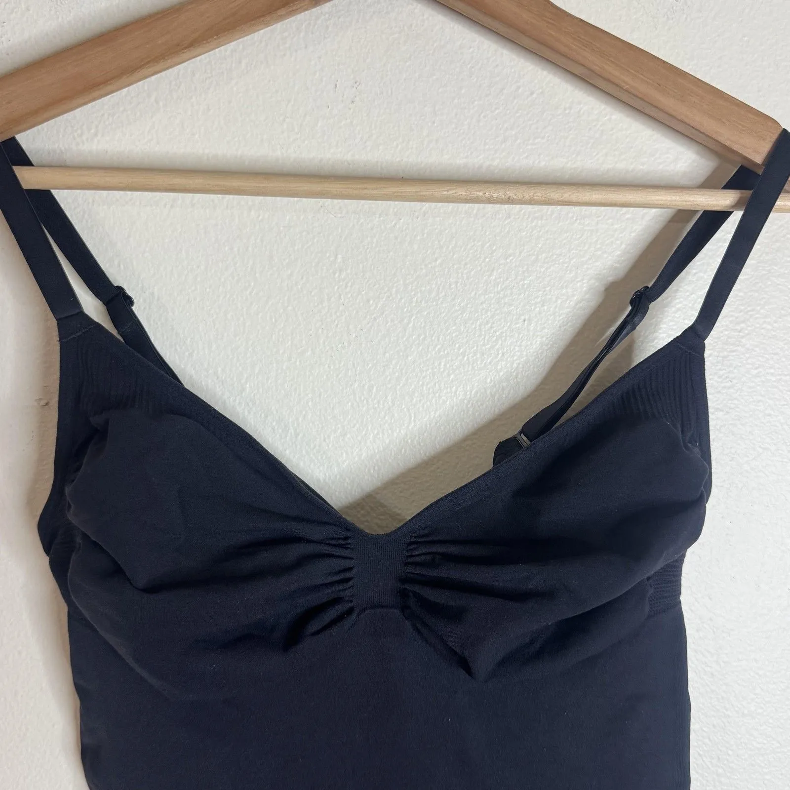 Skims Sculpting Bodysuit Womens 4XL Black Onyx Shapewear Mid Thigh One Piece Size 4X - Image 4