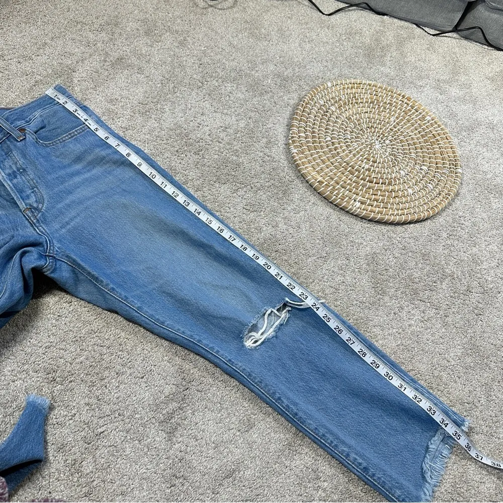 Levi’s Premium Women’s Wedgie Straight Leg Jeans High Rise Distressed Raw Hem 26 - Image 15