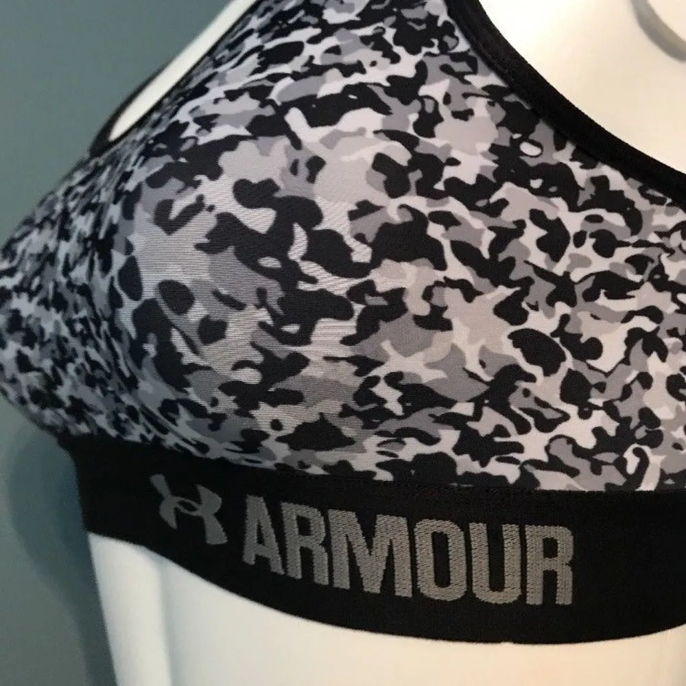 Under Armour Black Camo Racerback Sports Bra Small - Image 7