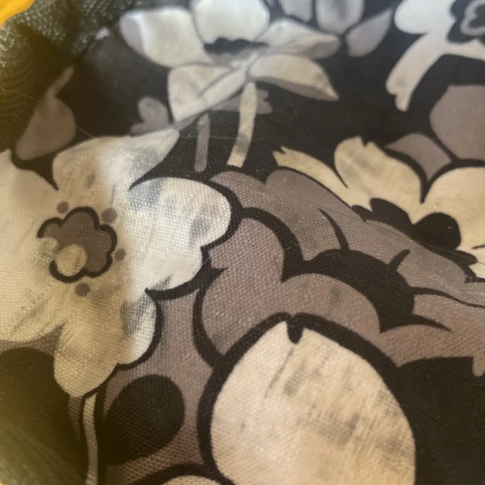 Lesportsac Floral Black and White Shoulder Bag and comestic set - Image 12