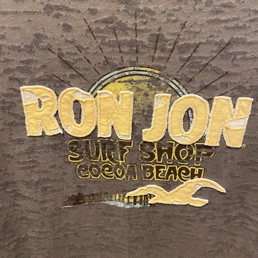 medium long sleeve T-shirt - Image 2