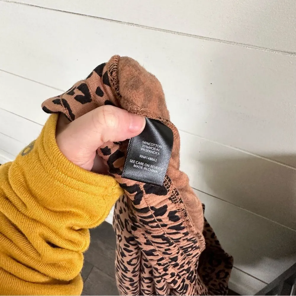 Torrid Women’s 5X Fleece Lined Leopard Plus Size Jogger Pants New NWT - Image 4