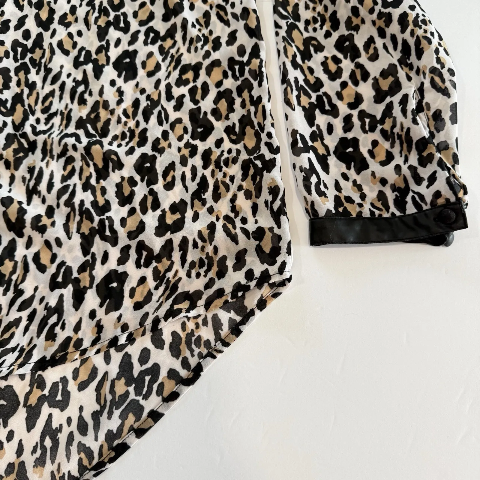 Torrid Animal Print Studded Spikes Sheer‎ Chiffon Button Up Blouse Size 2X - Image 7