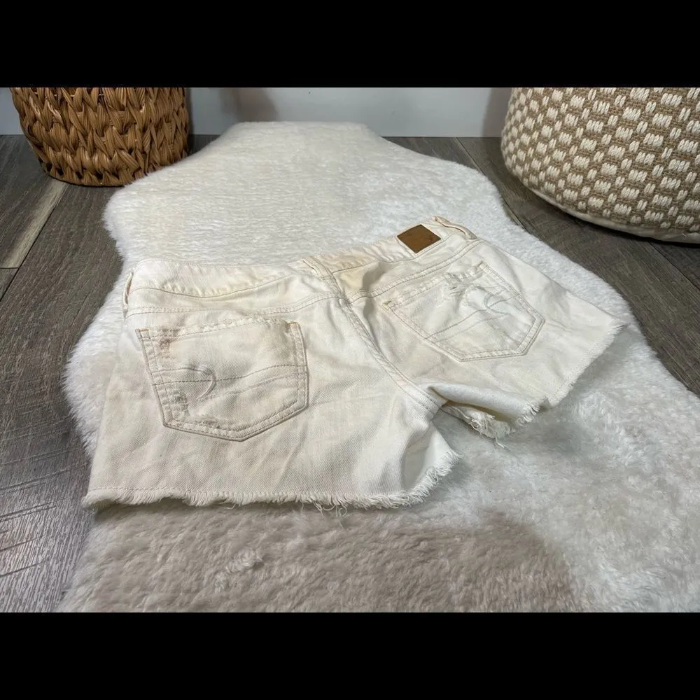 American Eagle Cream Patterned Denim Shorts - Image 6