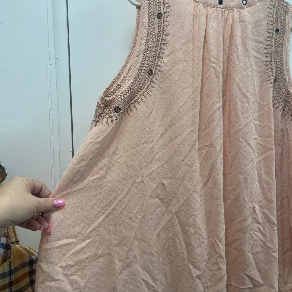 Knox Rose, pale pink tank top women’s size large w embroidery - Image 9