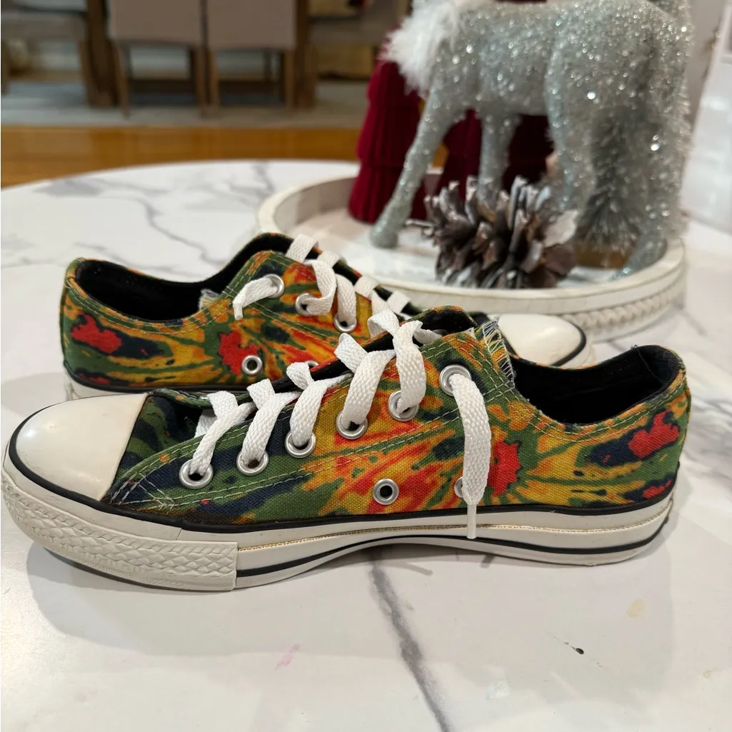 Floral Canvas Sneakers unisex men’s size 5 women’s size 7 Red - Image 6