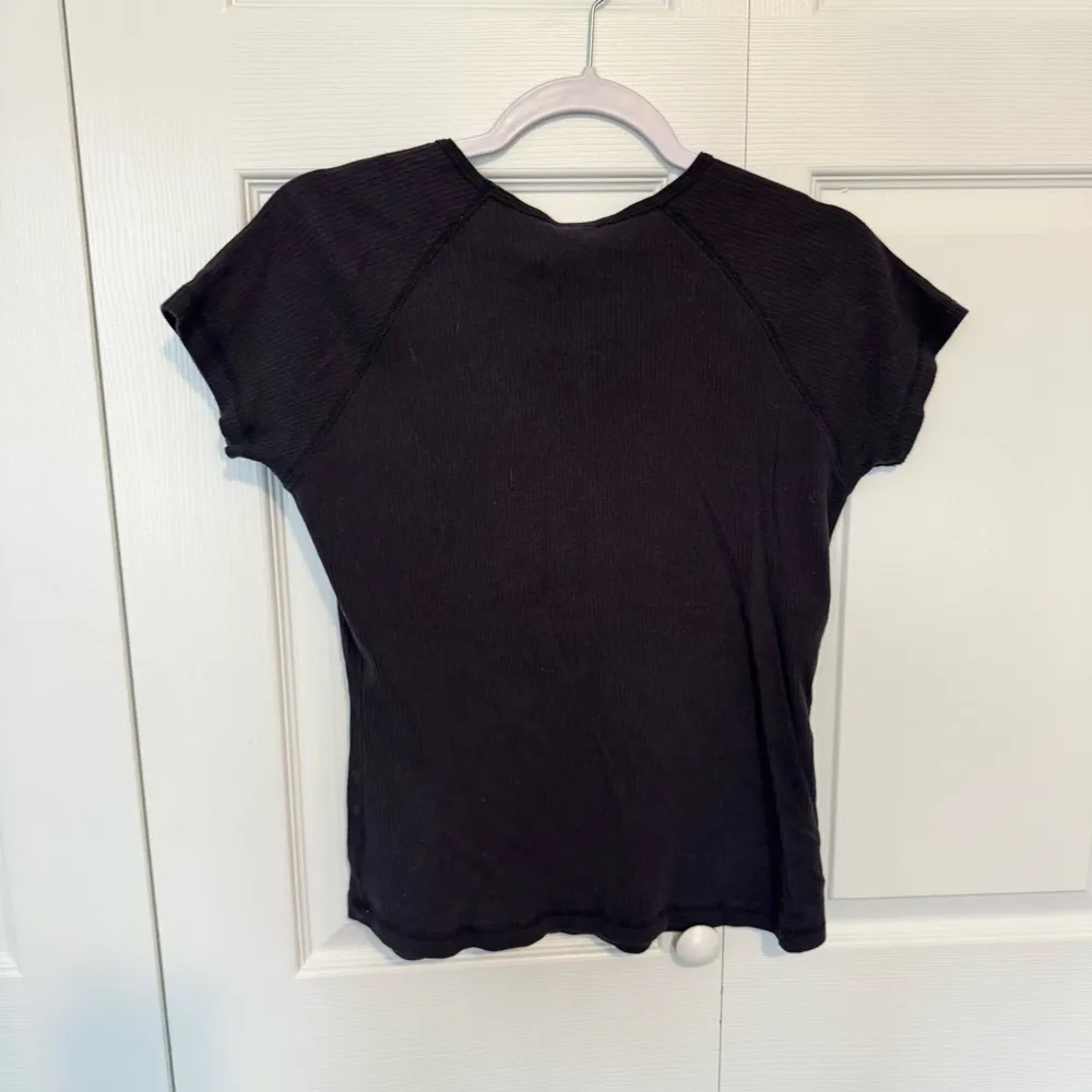 Vintage 90’s HYP Jamboree in the Hills XL baby tee Black - Image 2