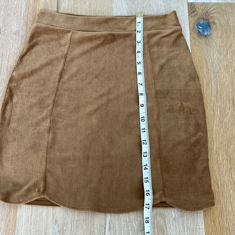 High waisted corduroy mini skirt - Image 3