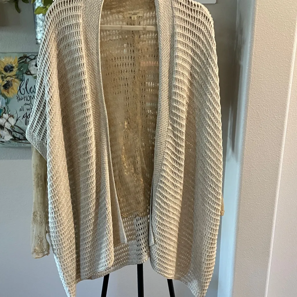 Max Studio Cream Knit Poncho - Image 4