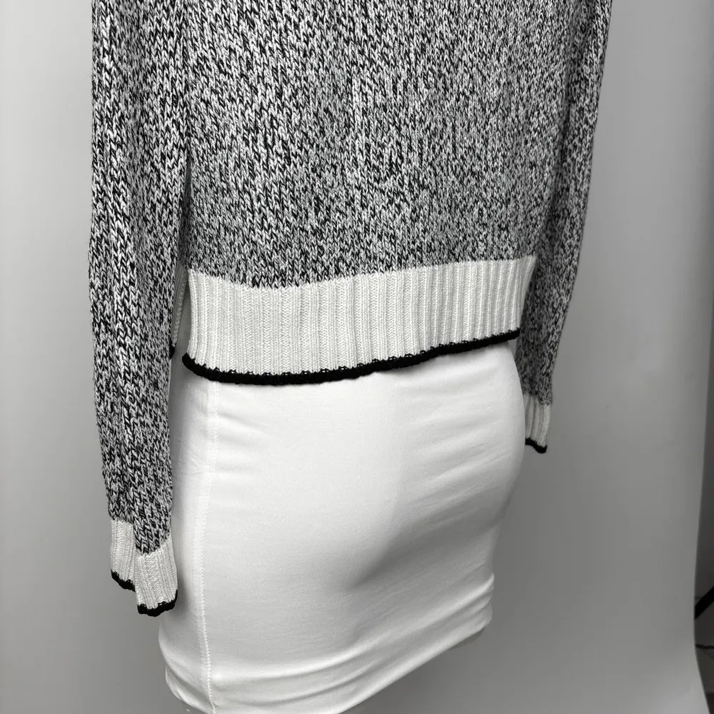 H&M Divided Womens Gray Colorblock Striped Print  Long Sleeve Sweater Top XS - Image 5