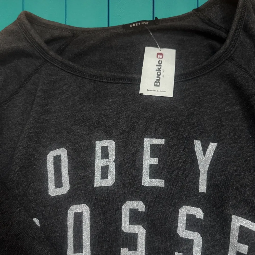 NWT Obey light sweatshirt - Image 2
