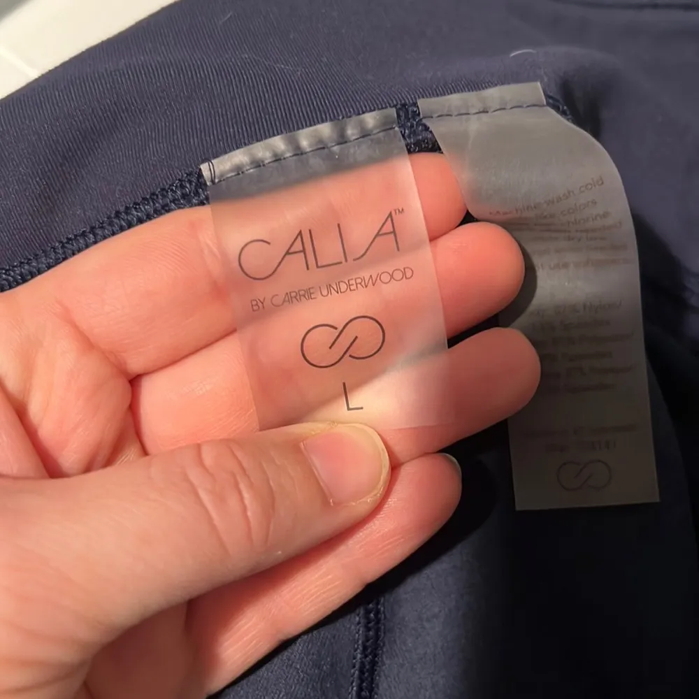 Calia by Carrie Underwood capris . Size L‎ Size L - Image 7