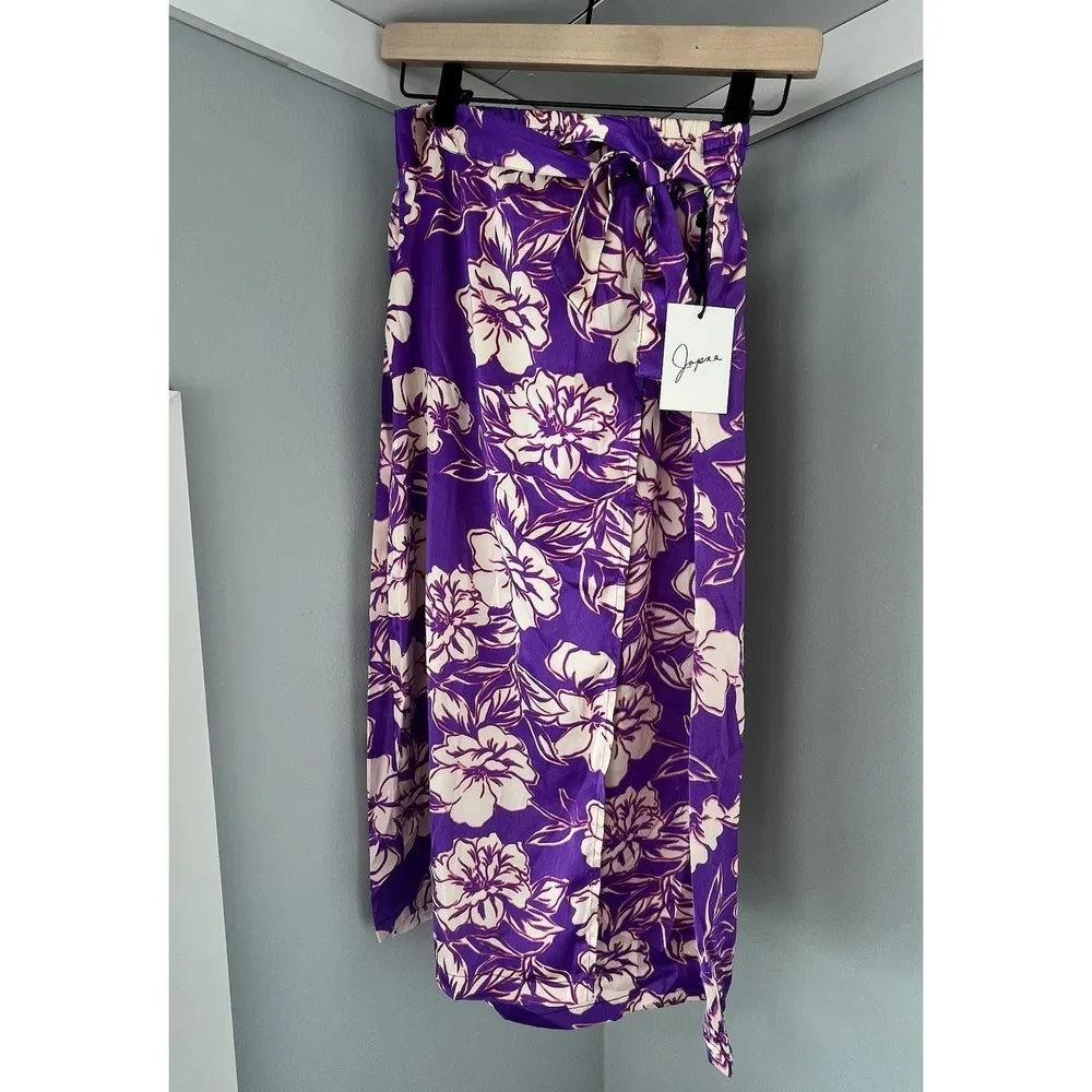 NWT Japna Purple Floral Print Satin Midi Wrap Skirt Size Medium - Image 2