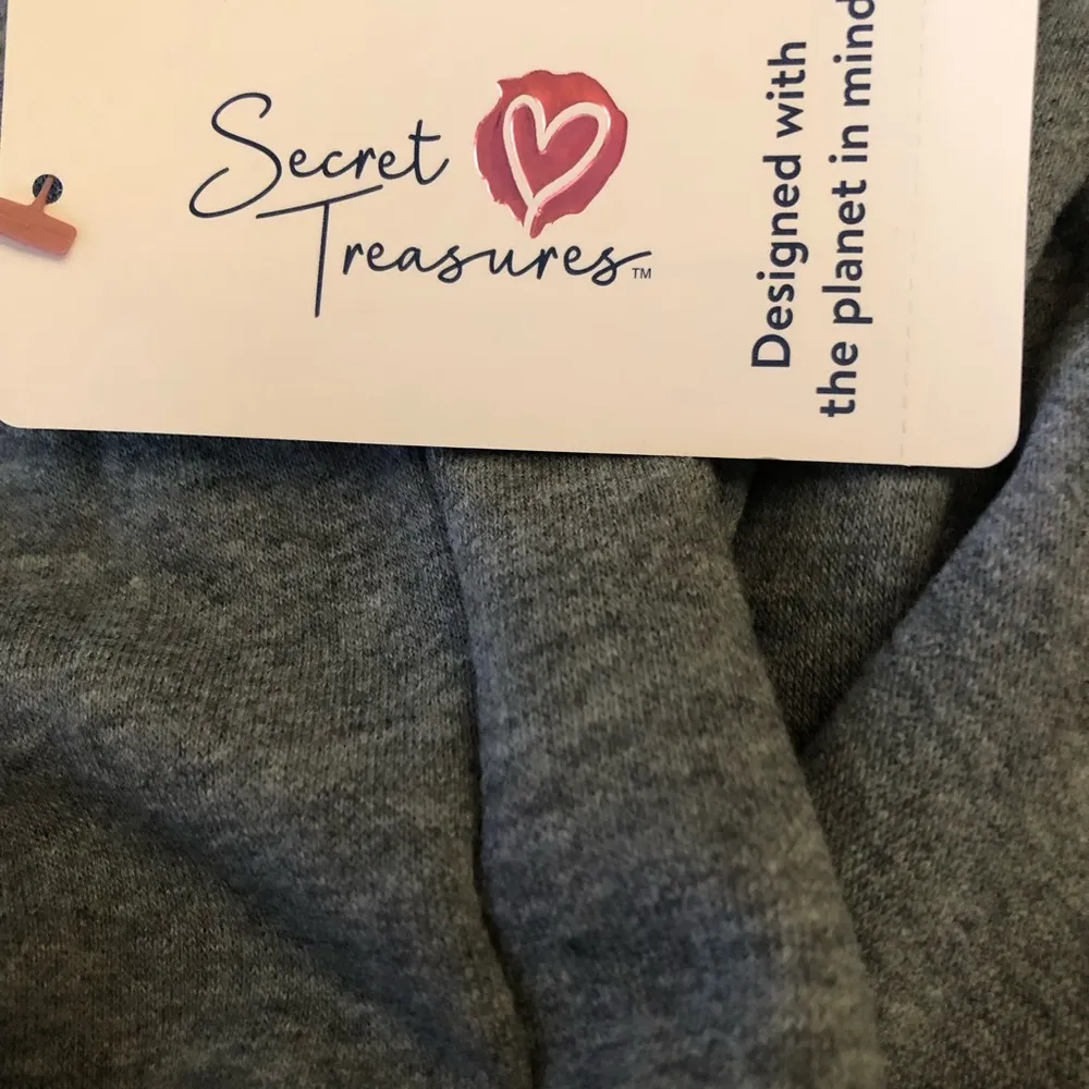 SECRET  TREASURES Womens Terry Sleep Top Size XS 0-2 Gray  Cut Off Edges New - Image 5