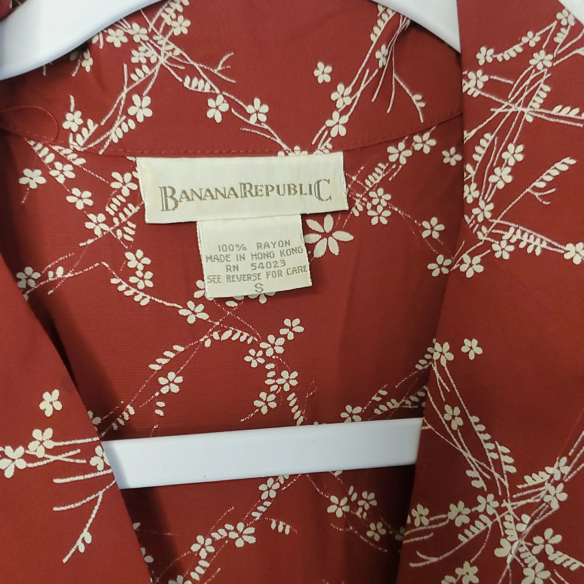 Bannana Republic Red Patterned Button-Up Dress Size S - Image 2