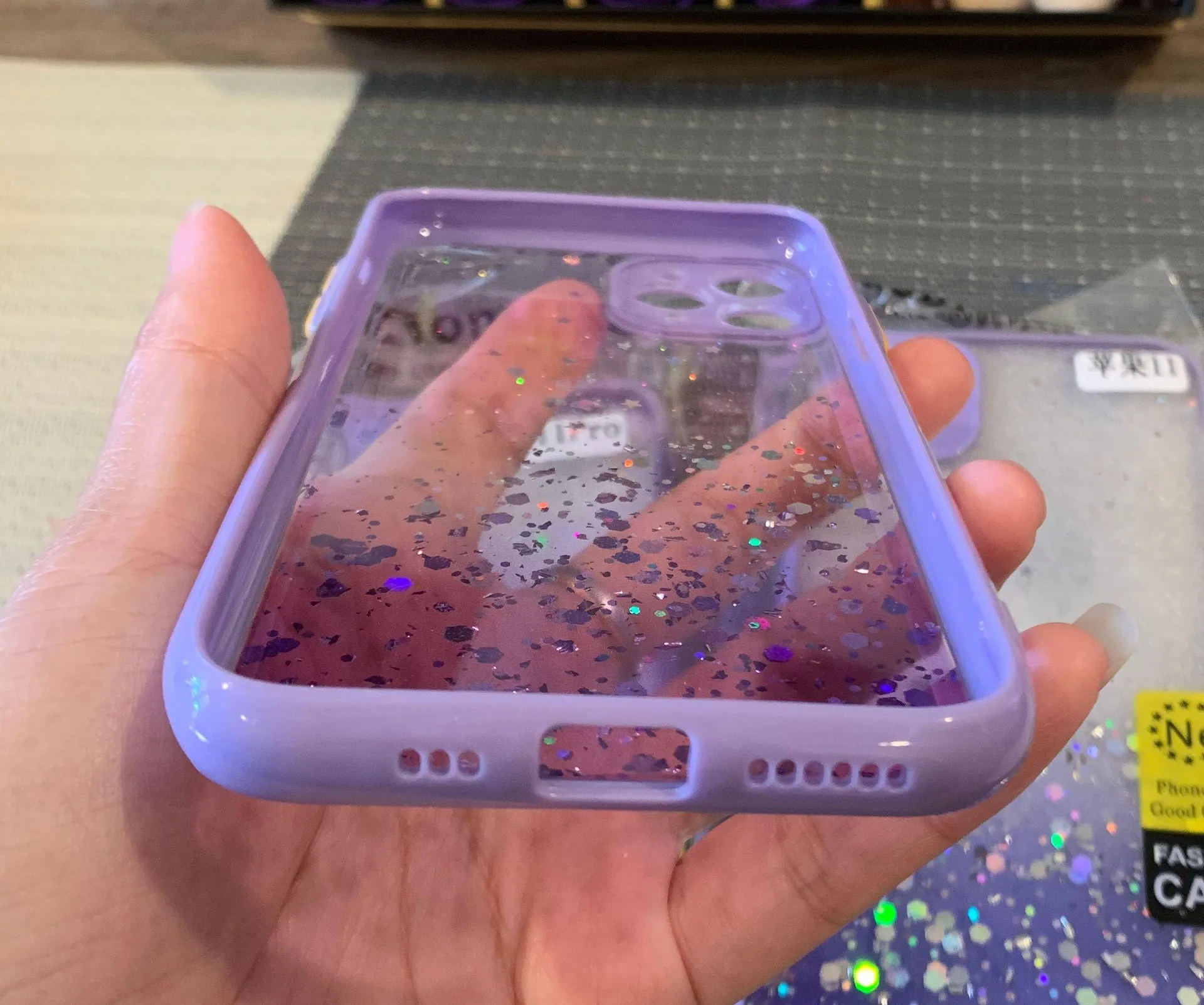 iPhone 11 pro max Clear Glitter Case - Image 4