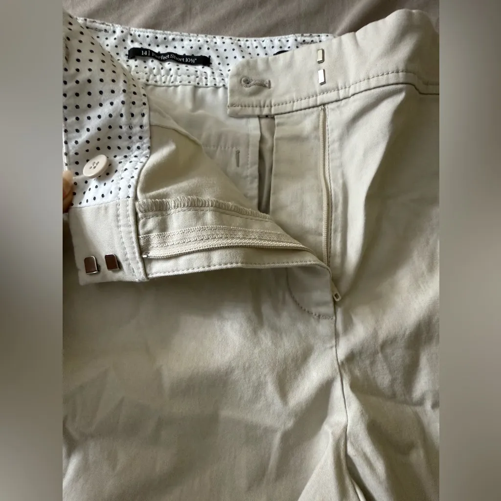 Talbots Perfect Tan Shorts 10 1/2”‎ Size 14 - Image 3