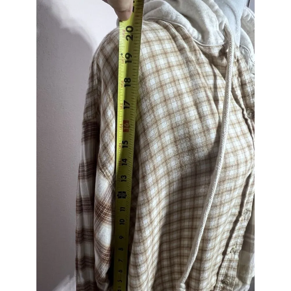 American Eagle Cropped Hooded Farmcore Plaid Brown Tan Flannel Shirt Size L - Image 4