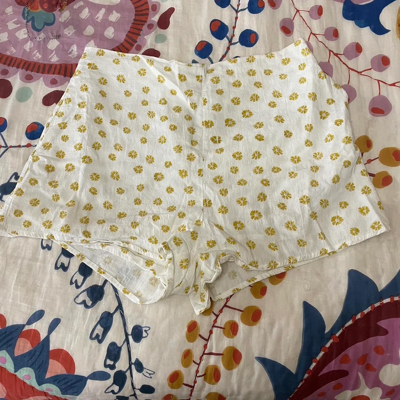 Storia shorts  Daisy floral  - Image 2
