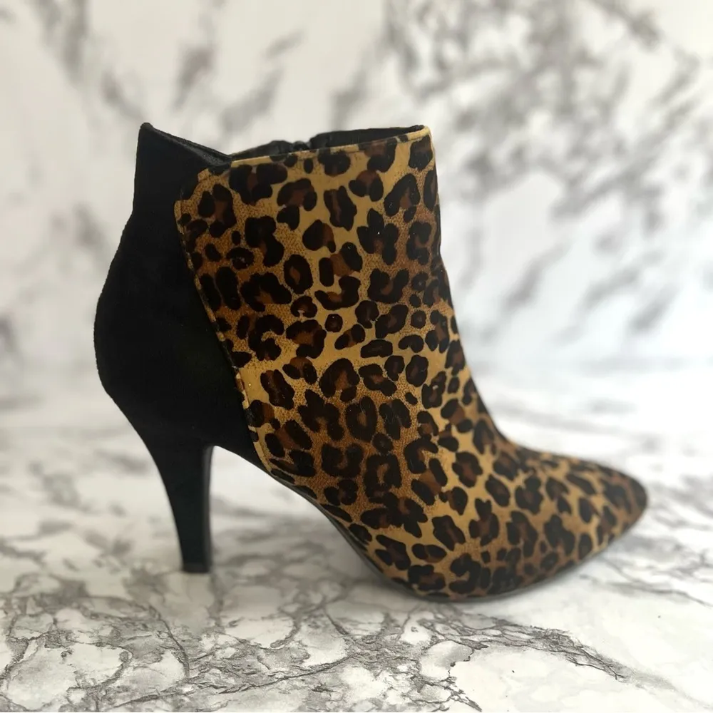 Bellini Victoria Leopard Animal Print Faux Suede Bootie 10 Wide Brown - Image 8