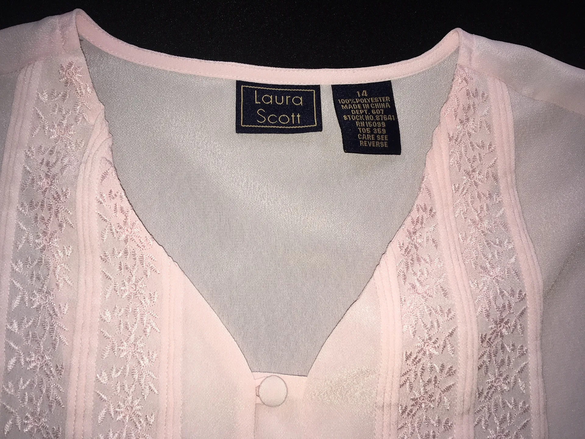 Vintage  Semi Cropped Boho Top - Image 9