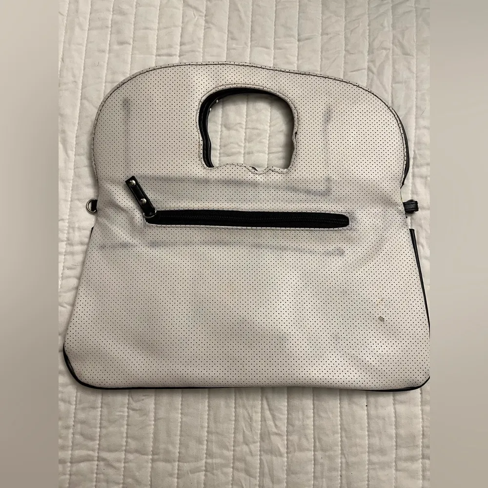 Lounge Fly  Hello Kitty Clutch purse - Image 3