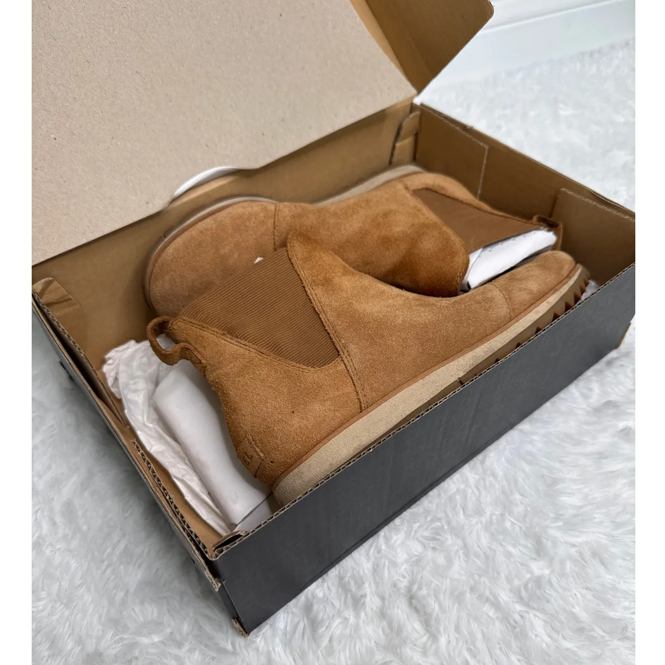 Sorel Harlow Chelsea Boots Camel Brown Suede Waterproof fall winter Women’s 8 - Image 3