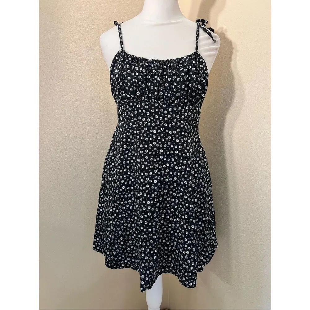 PacSun LA Hearts Black White Daisy Floral Tie Spaghetti Strap Mini Dress Medium - Image 2