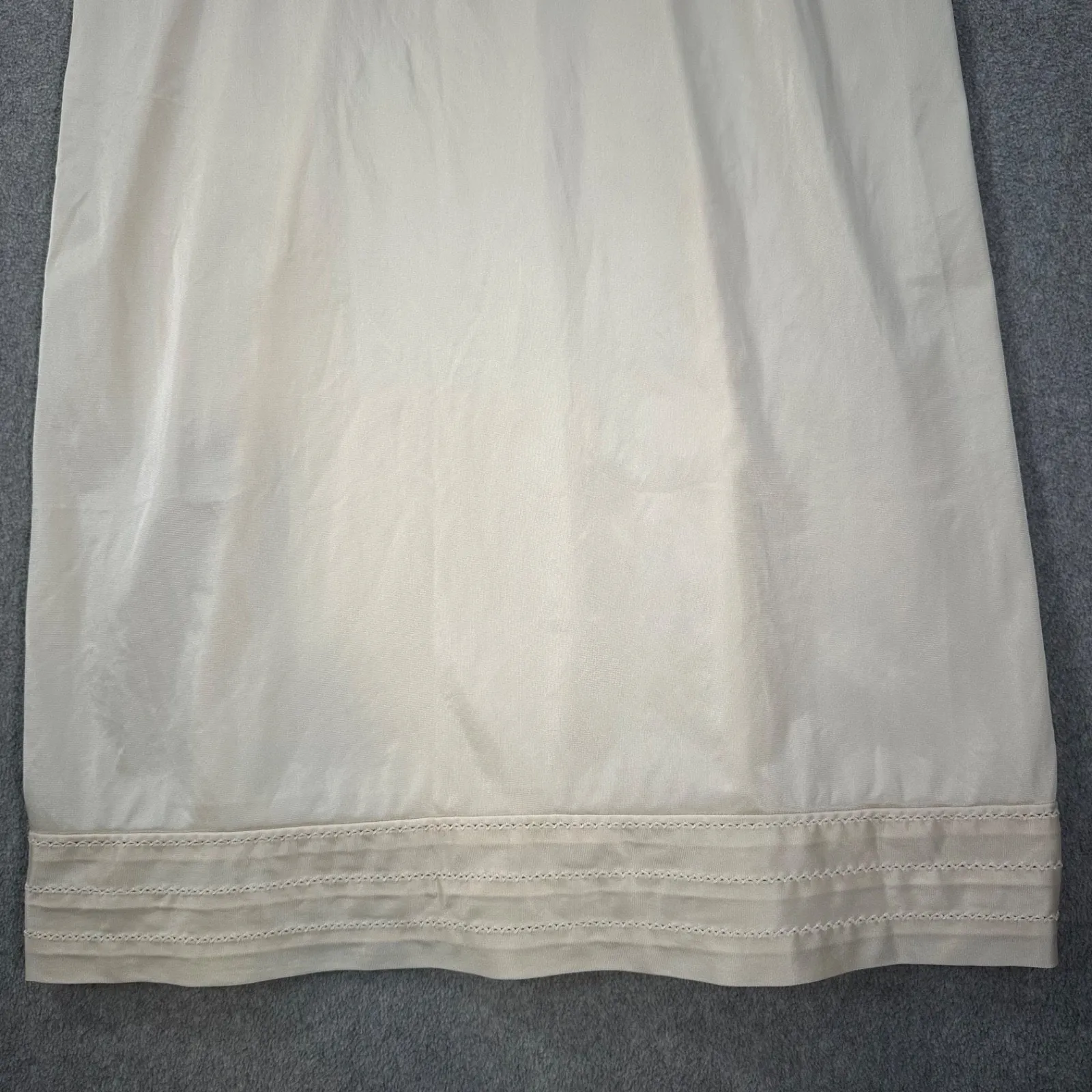 Kayser Vintage Full Slip Undergarment Womens 38 Tall Beige Nylon Adjustabl Strap Tan Size undefined - Image 3