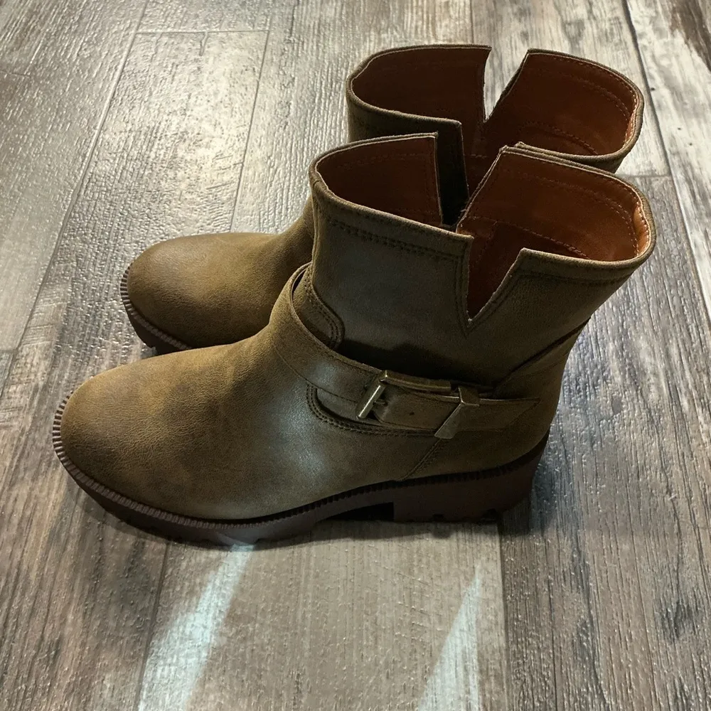 Zodiac Brown Combat & Moto Boots Size 6 - Image 5