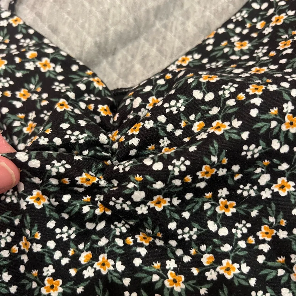 Chic Black Floral Midi Dress - Image 4