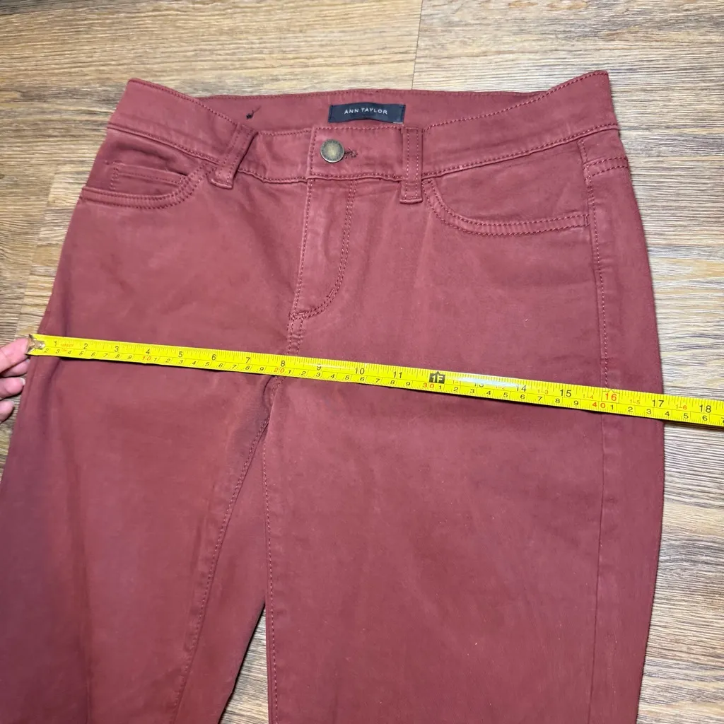 Ann Taylor Burgundy Skinny Jeans Women's Size
2 Modern Fit - Image 7