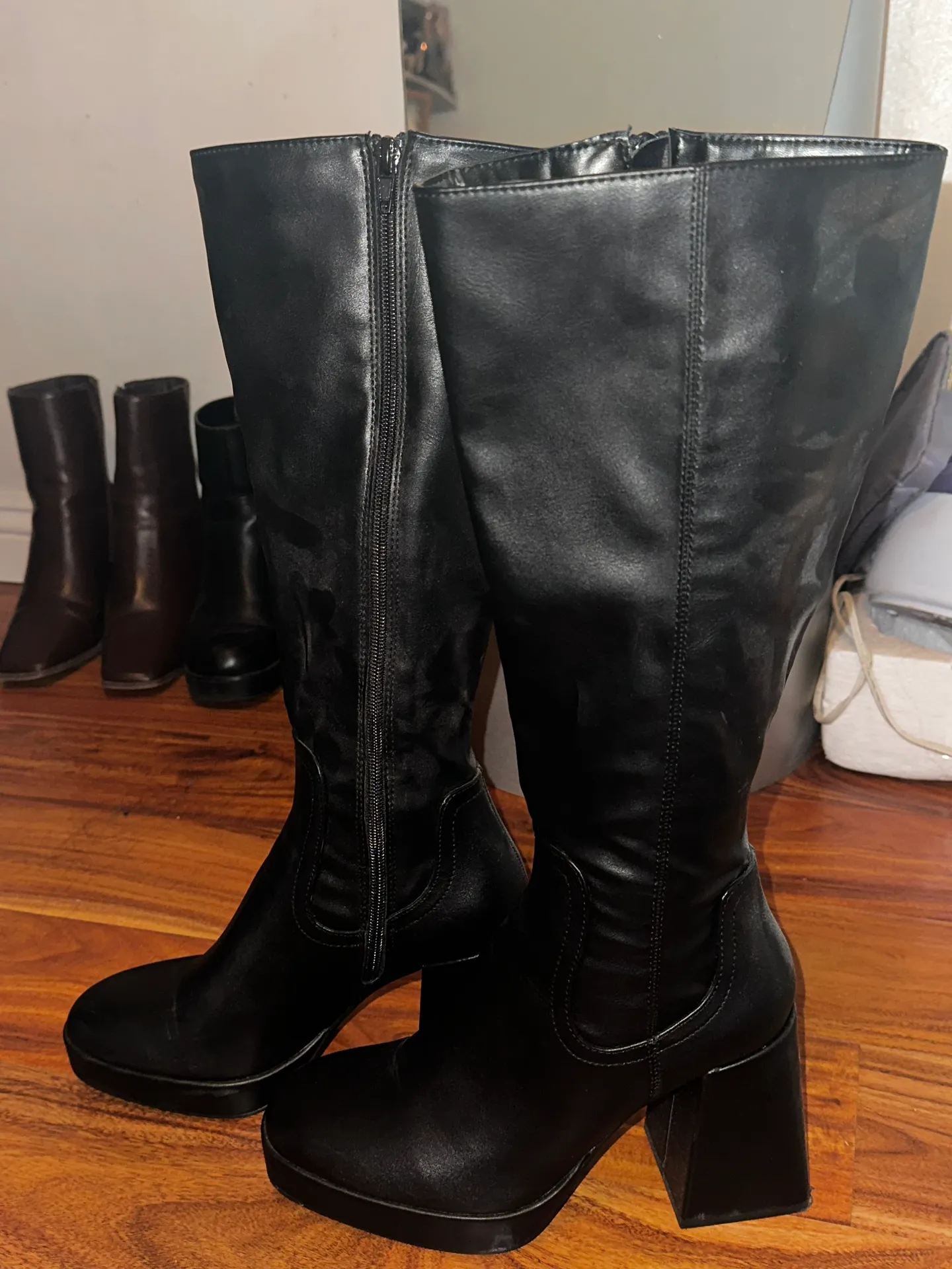 Pull & Bear Black Thigh High Knee Boots - Image 2