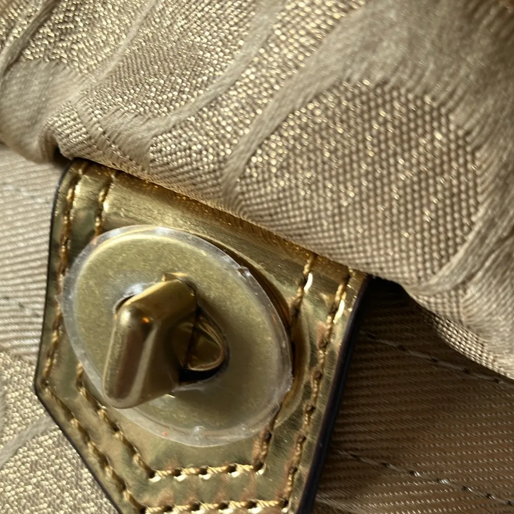 Coach: Kristin Signature Gold Patterned Cap- M/L - Image 11