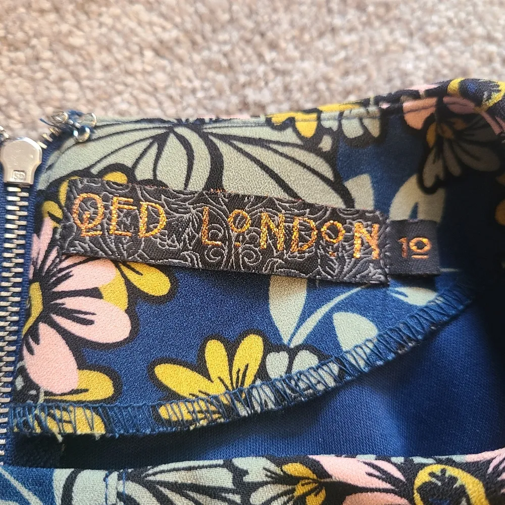 Qed London Floral Retro 70s Vibe Mini Dress Size UK10 - Image 10