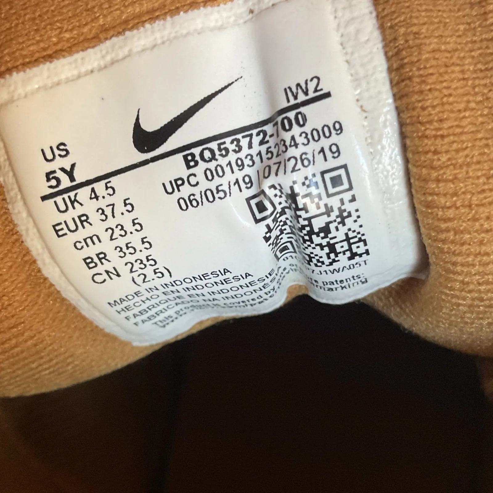 Nike Woodside 2 Youth Boots Wheat Tan 5Y Women’s 6.5 Hiking Trail - Image 5