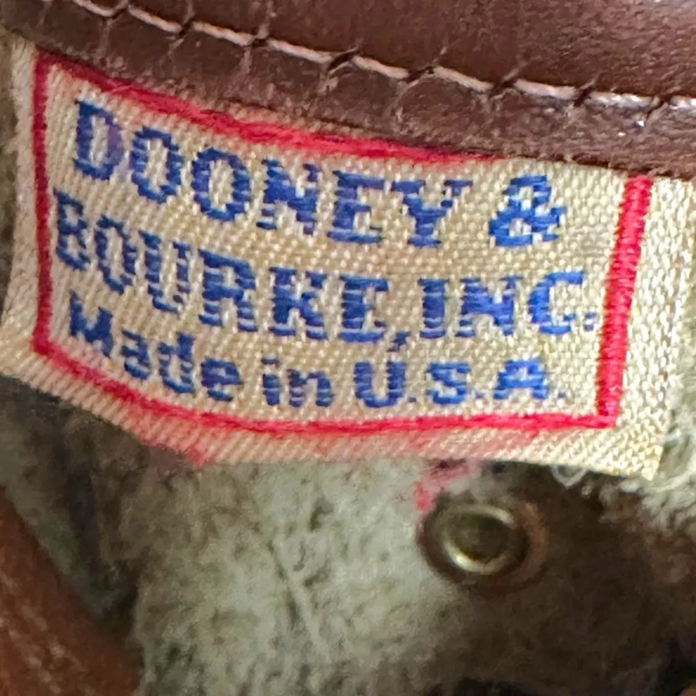 Vintage Dooney & Bourke Taupe Brown Leather Crossbody Shoulder Bag USA Brass EUC - Image 12