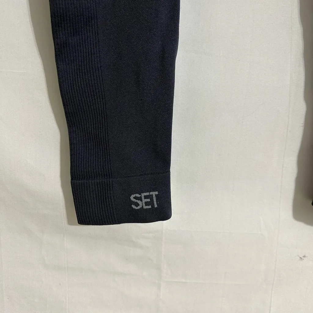 Grey Sculptflex‎ Set Active Leggings Size Medium - Image 3