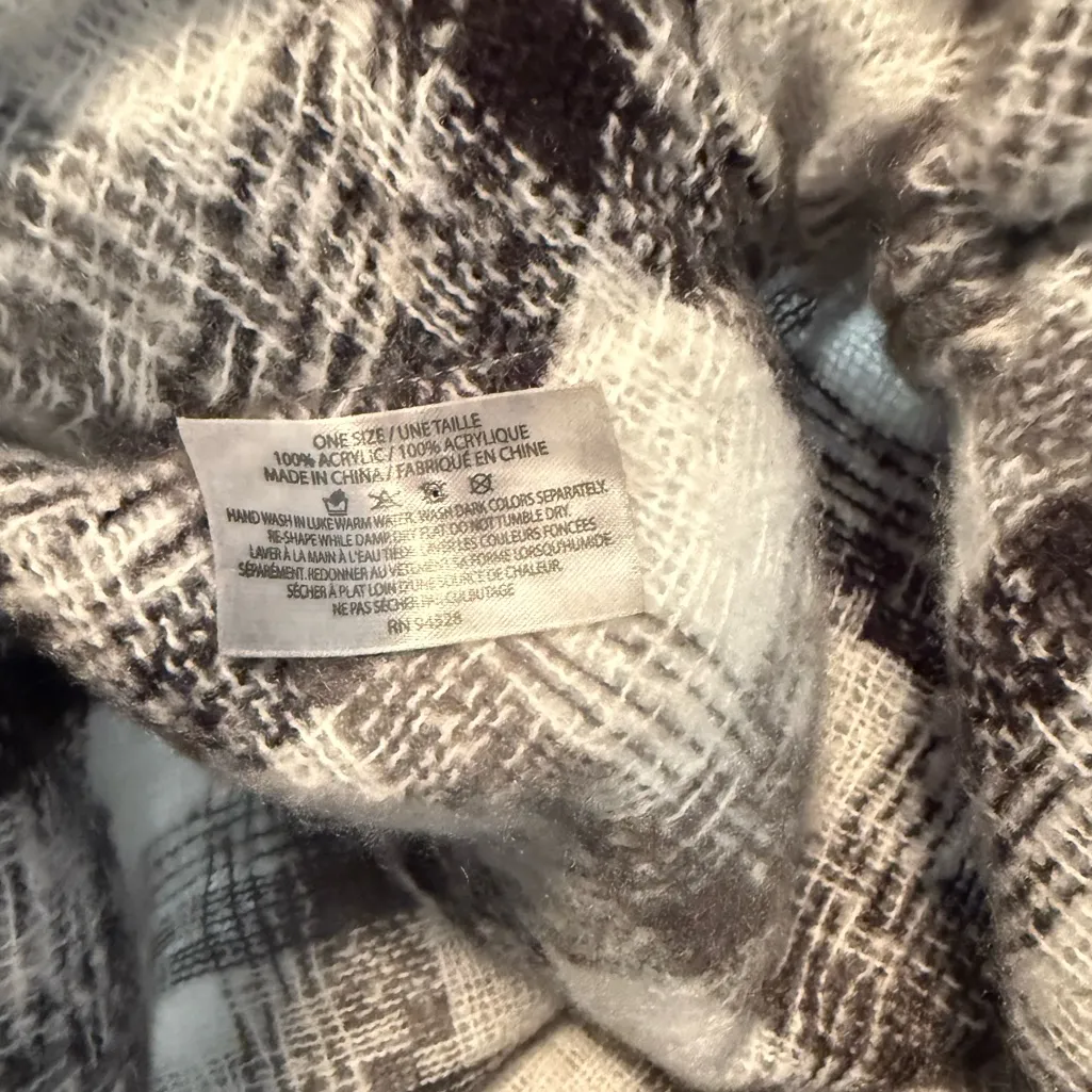 Plaid Women's Cape Coat Black Size undefined - Image 4