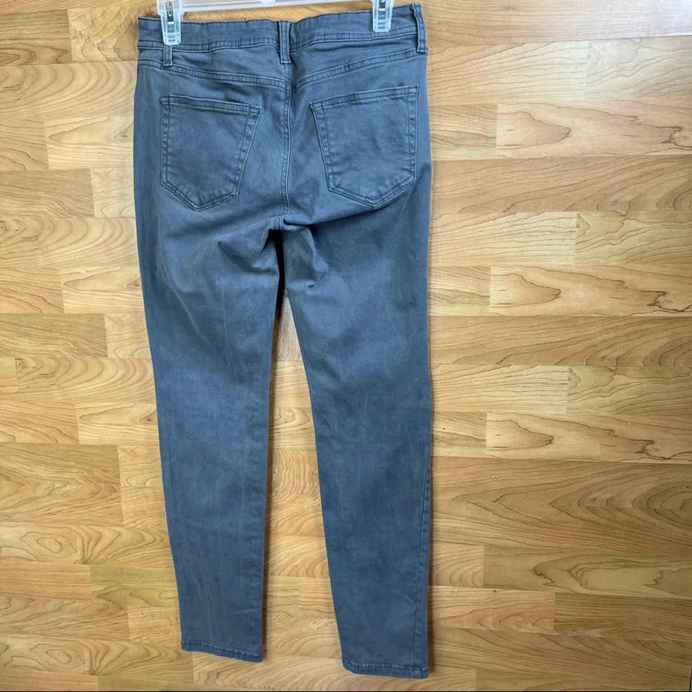 Sonoma Skinny Gray Soft Touch Woven Pants with 5 Pockets and Belt Loops - Image 2