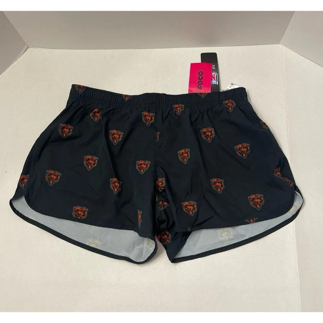 FOCO Chicago Bears Mini Print Running
Shorts Size XL New With Tag Black - Image 3