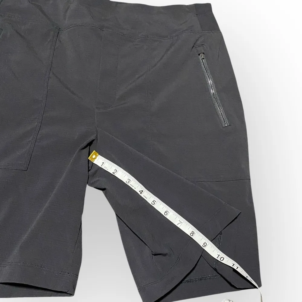 Athleta Women Trekkie Bermuda Shorts Black Hiking Outdoor With Zipper Pockets - Image 5