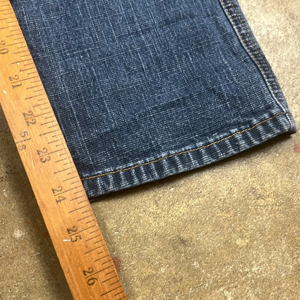 Vintage Abercrombie & Fitch Low Rise Dark Blue Denim Capri
Size: 2 - Image 8