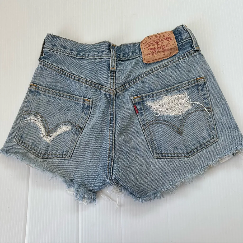 Levi’s Vintage 90’s Distressed Cutoff Shorts, 26 per measurement (tag size 28) - Image 2