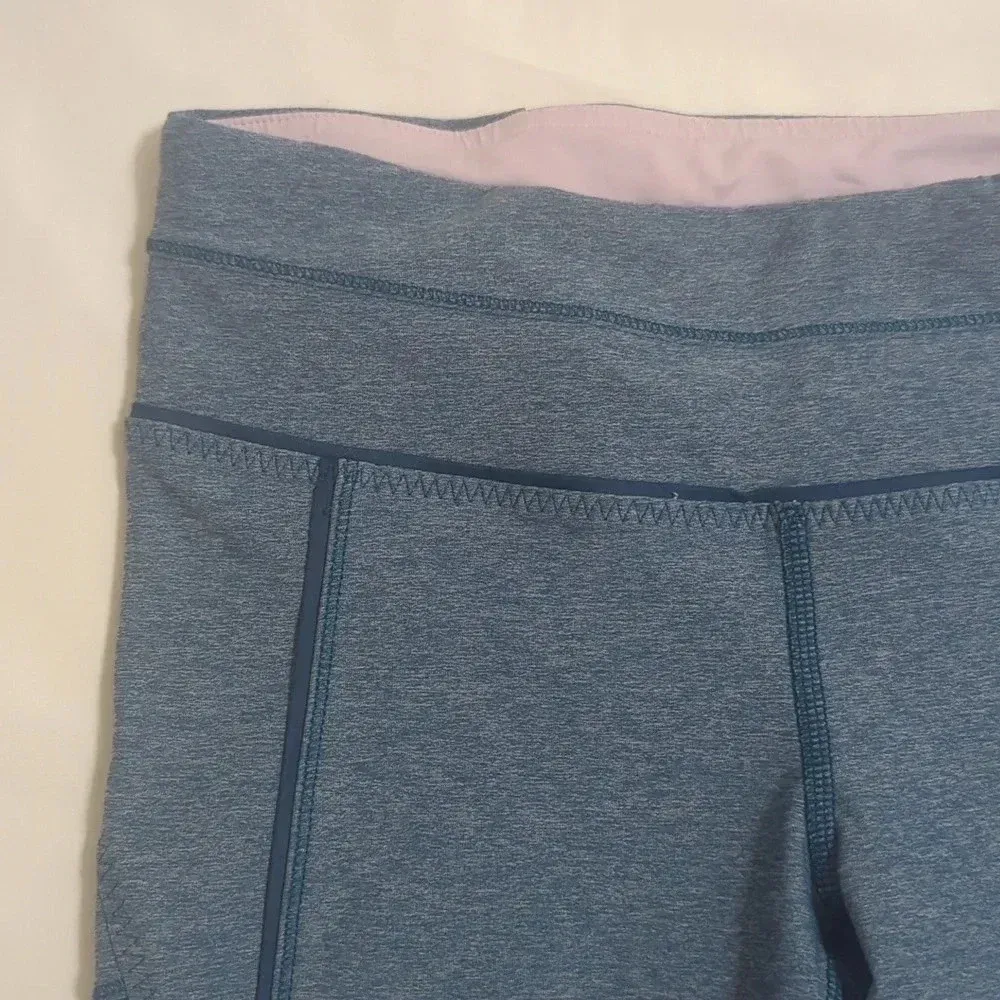 lululemon athletica Blue Leggings capri - Image 5