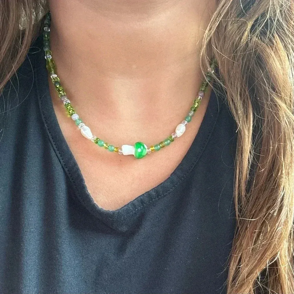 🍄 Handmade green mushroom seed bead choker necklace w/ pearls +green aventurine - Image 2